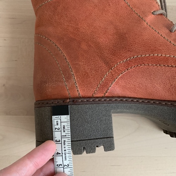 BRUNA | Leather Boots - Picture 7 of 11